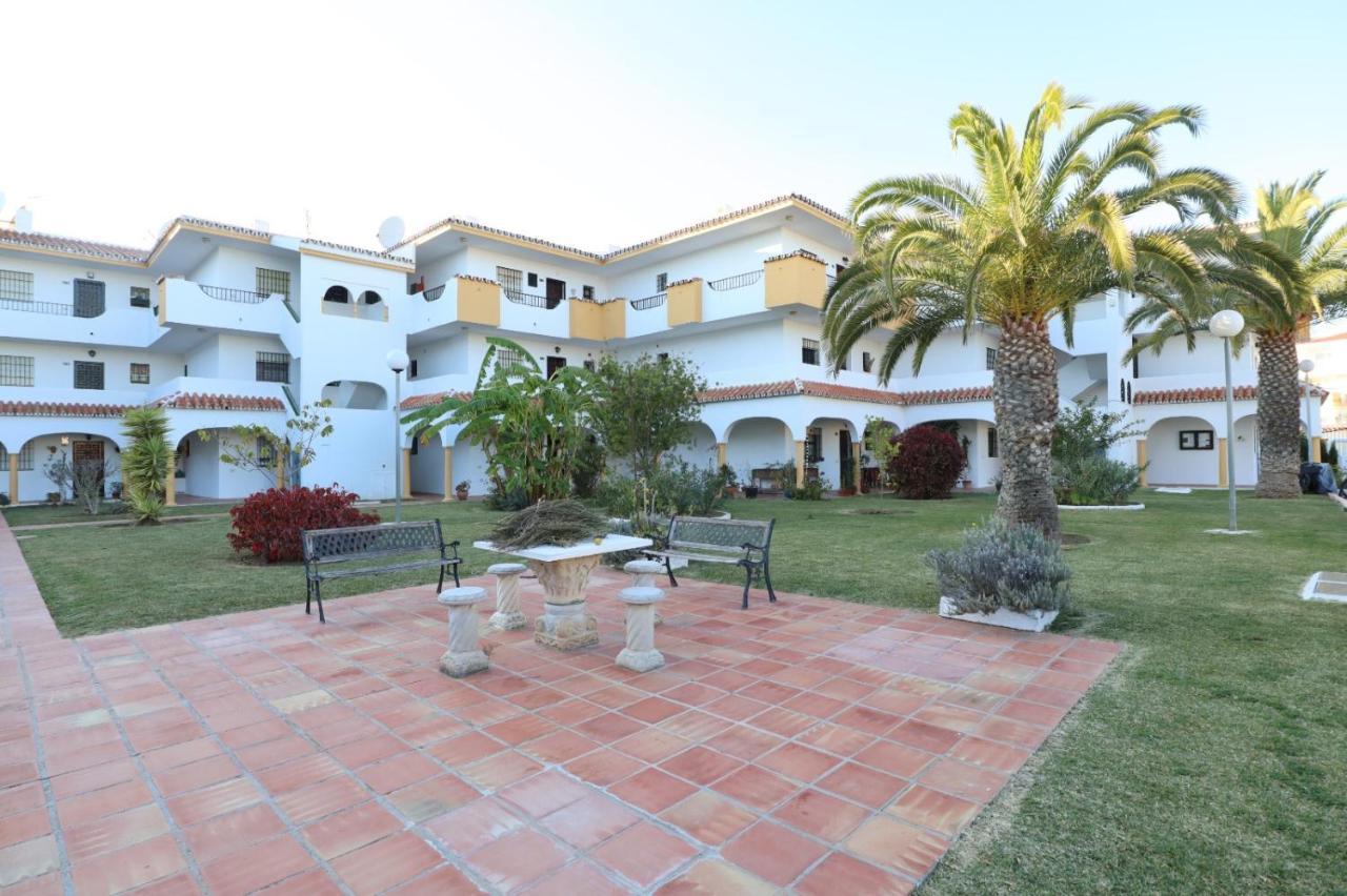 Kion Beach Appartment Mijas-Costa Malaga Bagian luar foto