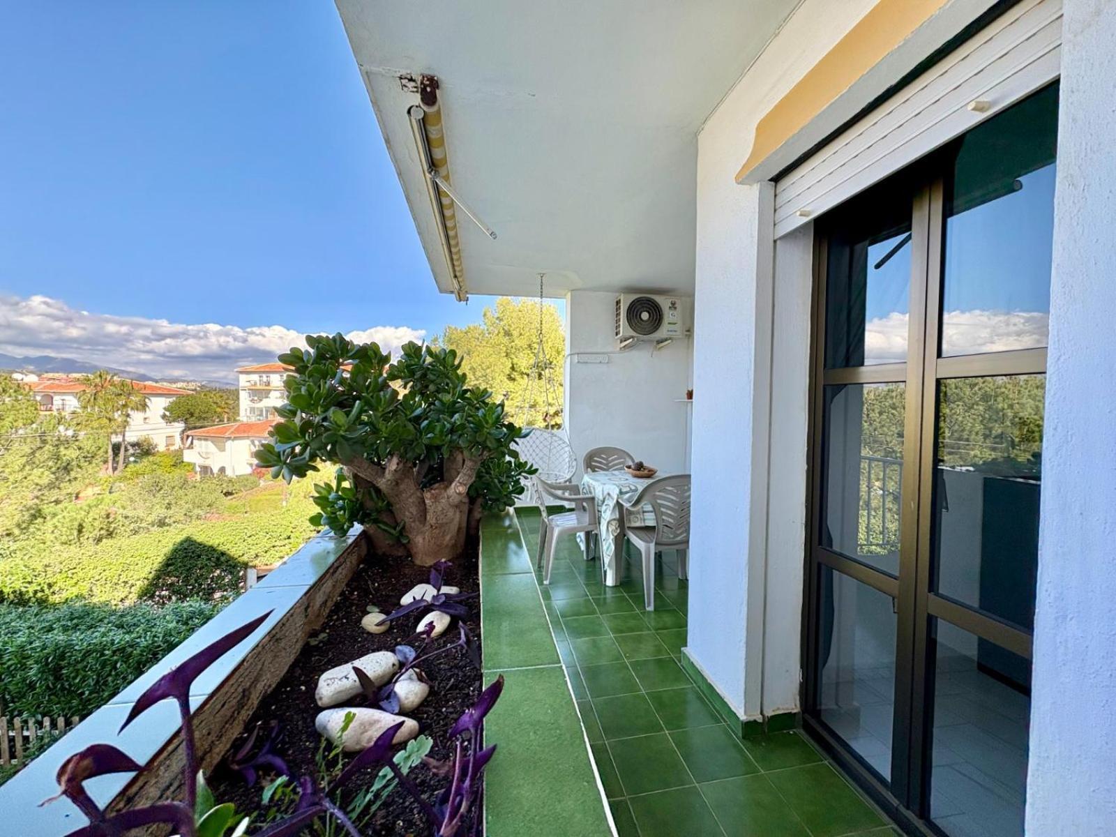 Kion Beach Appartment Mijas-Costa Malaga Bagian luar foto