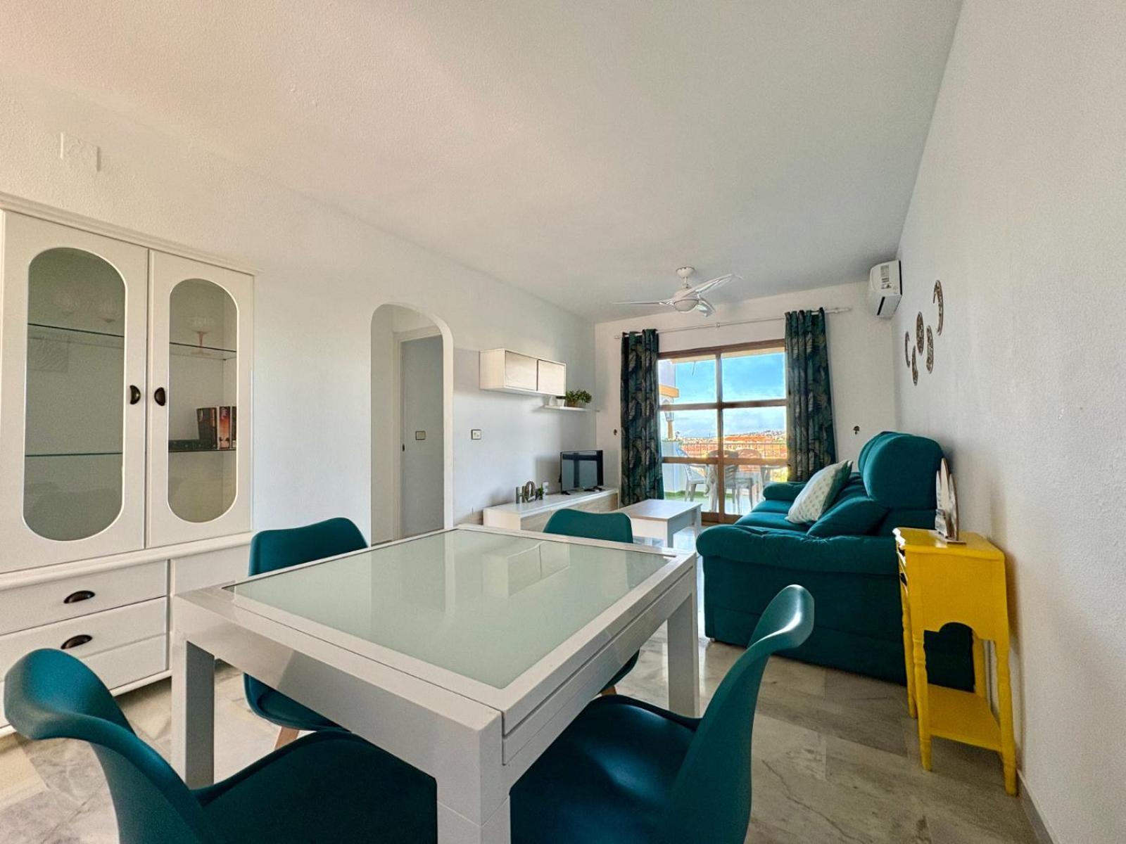 Kion Beach Appartment Mijas-Costa Malaga Bagian luar foto